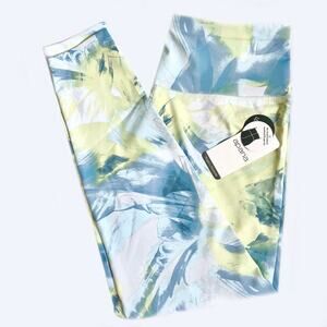 APANA Extended Waistband Yoga Pants Size Medium NWT